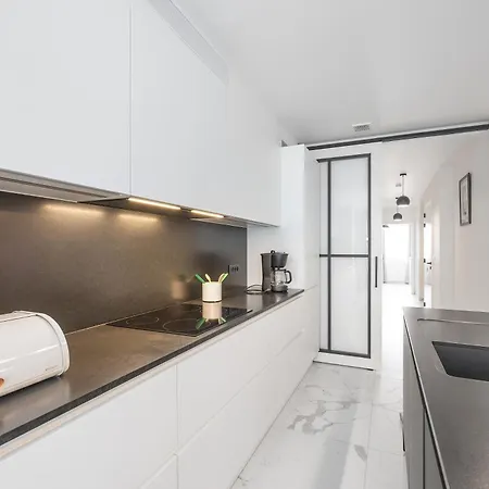 Lecomte - The White House 237 Appartement *